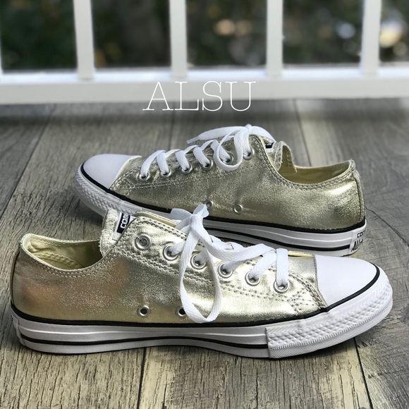 NWT Converse Ctas OX Light Gold WMNS AUTHENTIC - Picture 4 of 7